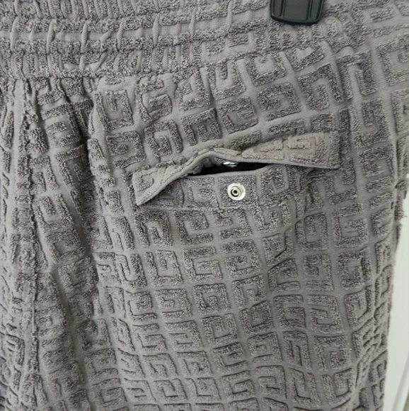 Givenchy 4G Terry T-Shirt & Short Set - Picture 9 of 12